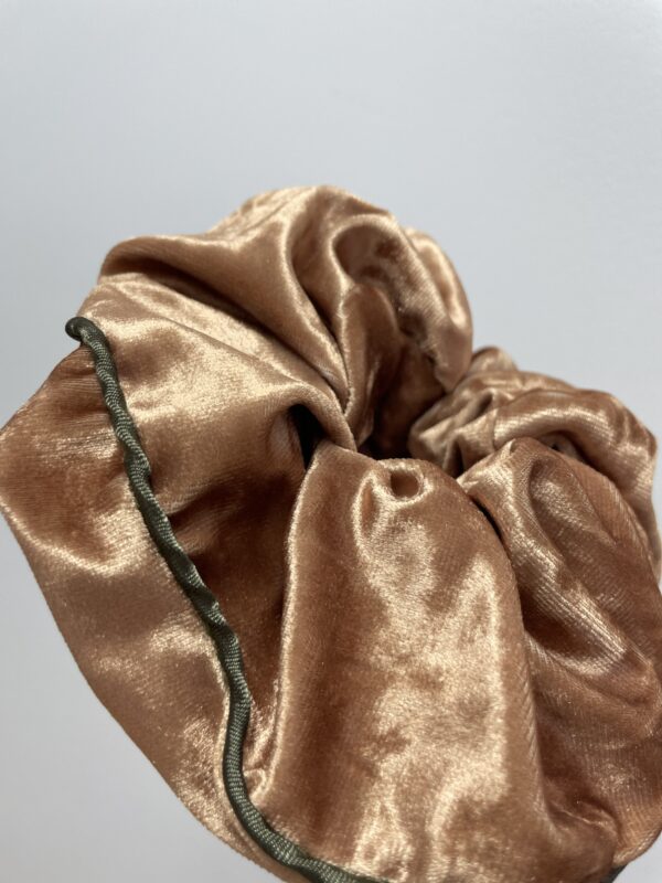 Обемен ластик BEIGE VELVET