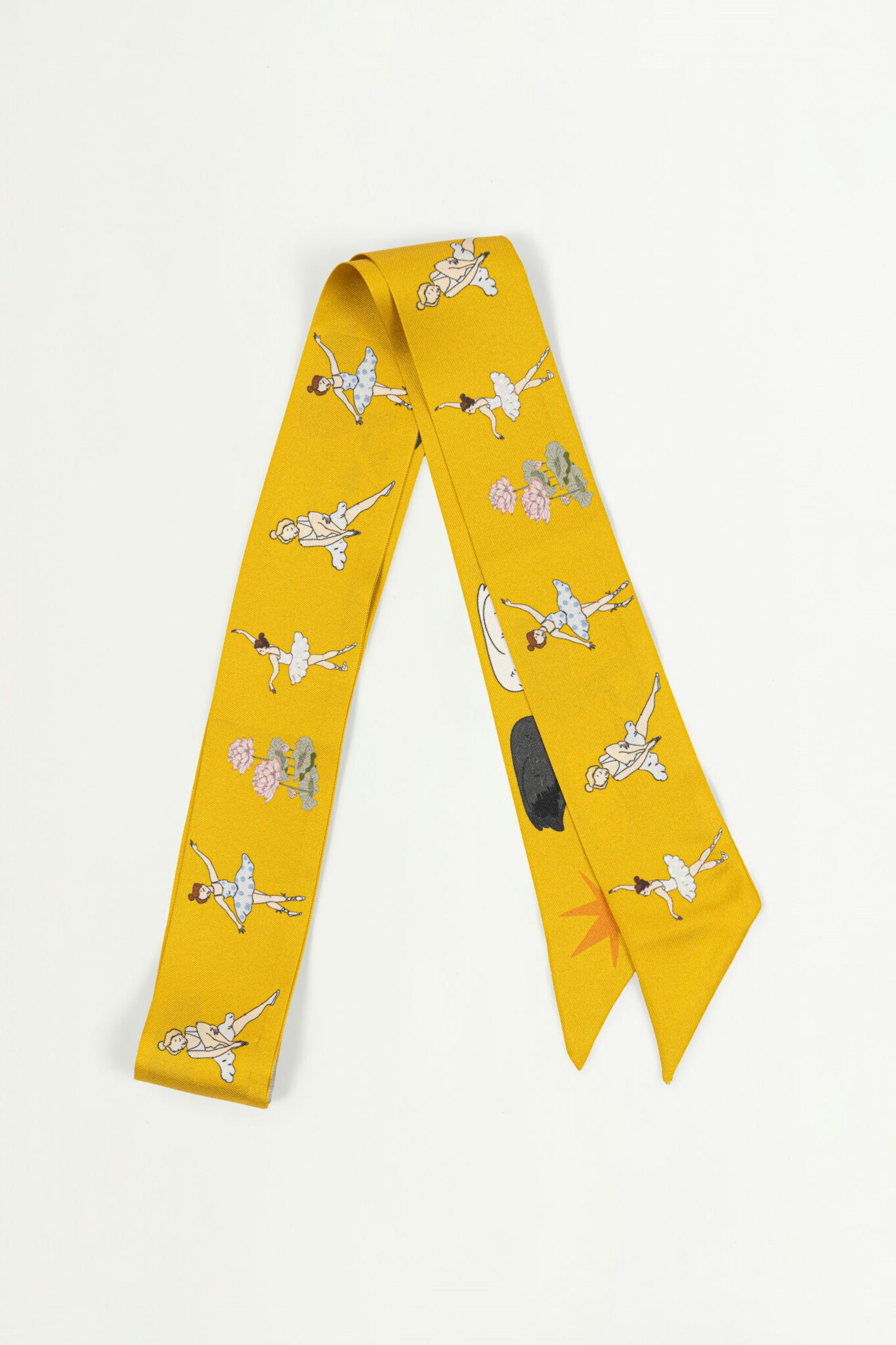 Копринено фишу THE GENTLEMEN: Епизод 3